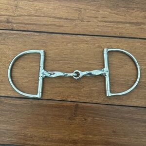 Korsteel Slow Twist Hunter D-Ring Snaffle